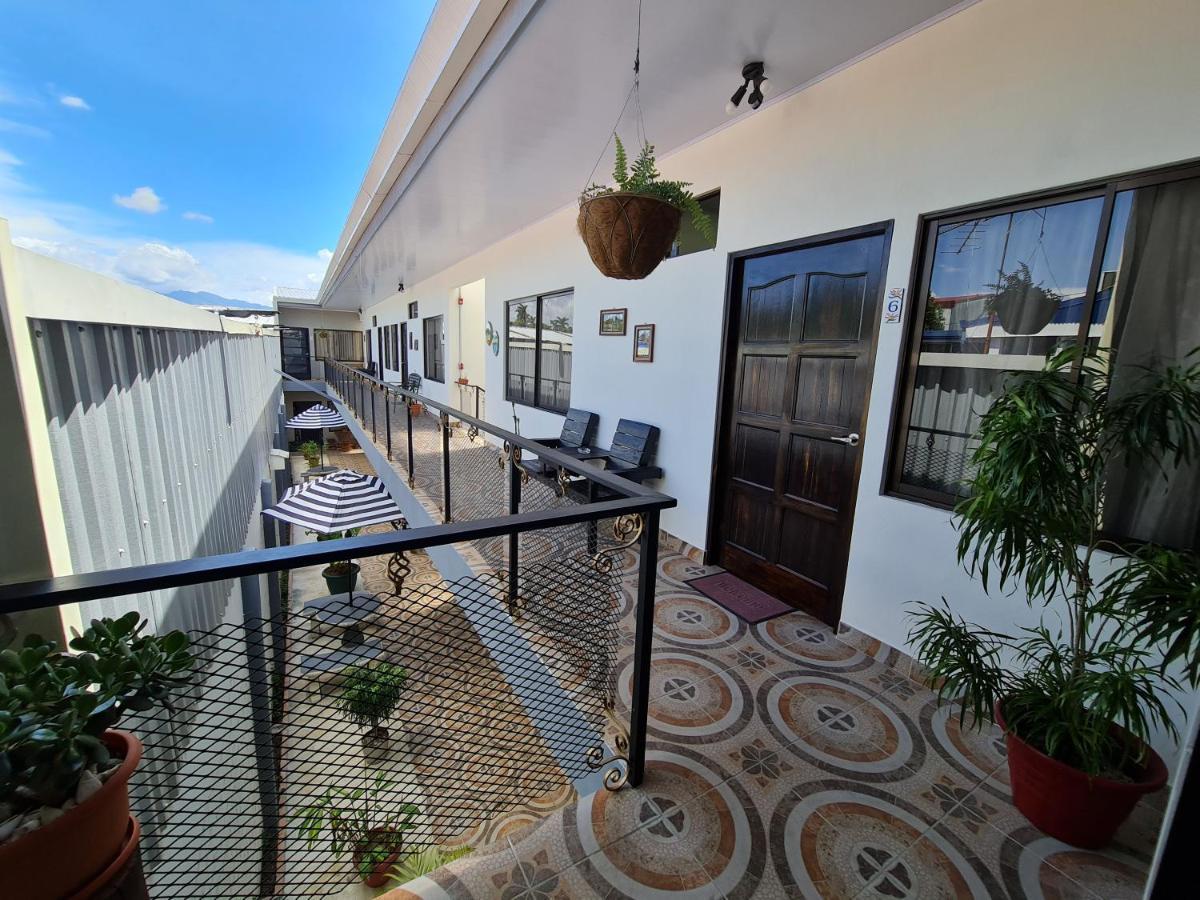 Ave Del Paraiso Alajuela
