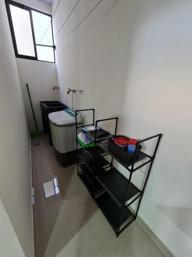 Ave Del Paraiso Alajuela