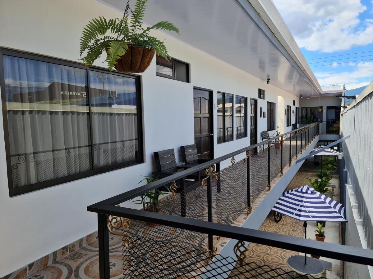 Ave Del Paraiso Alajuela